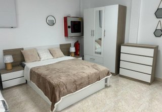 Dormitorio completo: Armario, Cómoda, Cabecero
