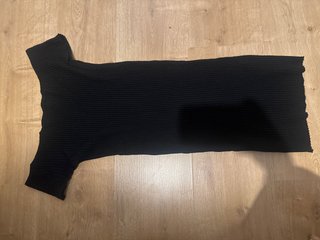Vestido negro de punto