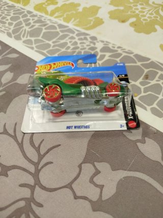 Treasure hunt Hot Wheels  Hot wheengs  TH -X rayce