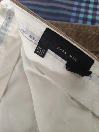 Pantalón chino pana fina beige