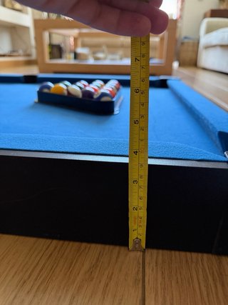 Mesa de billar pequeña con accesorios