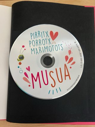 Pirritx porrotx eta marimotos musua y borobilean