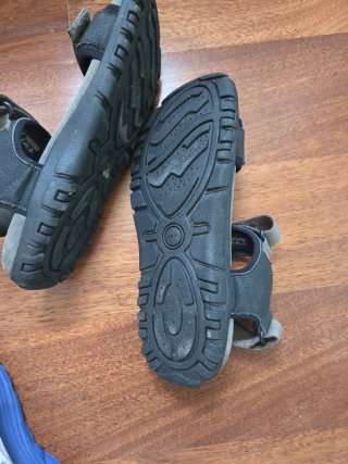 Sandalias Geox Negras y Grises