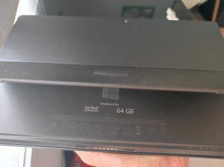 Microsoft Surface Pro 1 64GB Tablet con caricatore e custodia