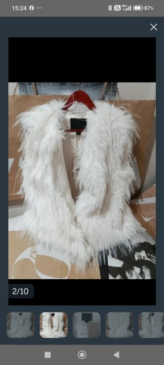 Chaleco Zara efecto pelo blanco talla L