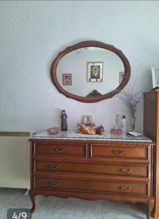 PARA RECOGER EN GETAFE.  de madera con espejo