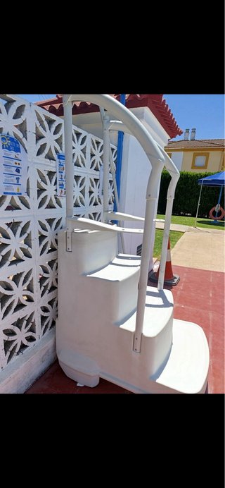 Escalera Piscina Lumi-O Fácil Acceso