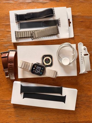 Apple Watch Ultra + 5 Cinghie Originali Apple