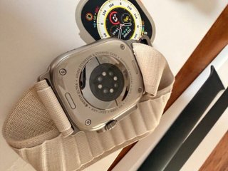 Apple Watch Ultra + 5 Cinghie Originali Apple