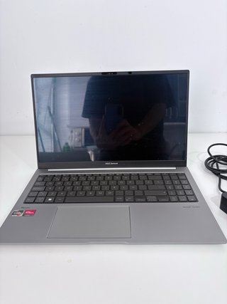 Asus Zenbook 15 OLED Gris