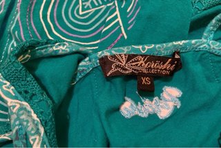 Camiseta tirantes Koröshi con encaje