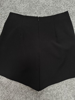 Falda pantalón negra lazo Zara