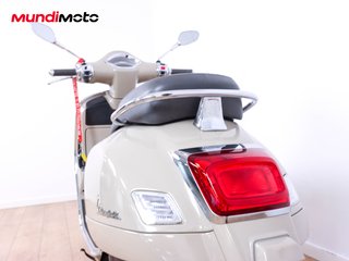 VESPA GTS 300