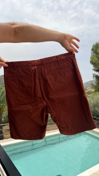 Uniqlo Shorts Marron Rojizo