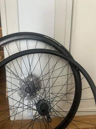Bici da strada/gravel Triban RC 500 XS + 2 set