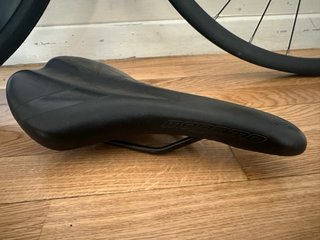 Bici da strada/gravel Triban RC 500 XS + 2 set