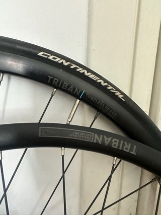 Bici da strada/gravel Triban RC 500 XS + 2 set