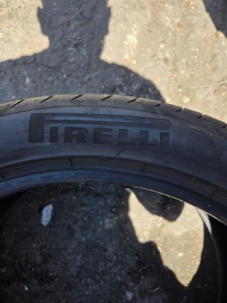 2 unidades pirelli 315/35/21/ al 80% de vida.