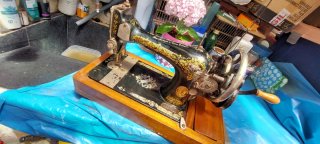 Máquina de coser Singer antigua