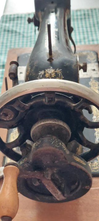 Máquina de coser Singer antigua