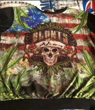 Sudadera con calavera y bandera americana