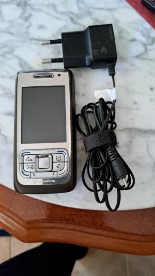 Teléfono Móvil Nokia E65 Plata/Negro