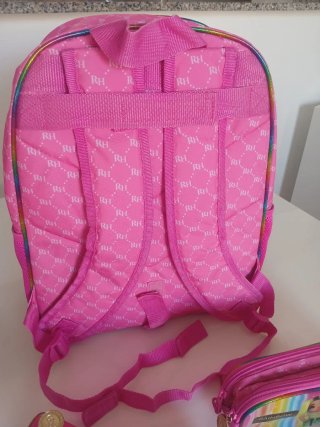 Mochila y neceseres Rainbow High