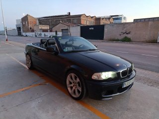 BMW 323i