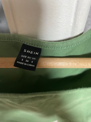 Top verde SHEIN talla única