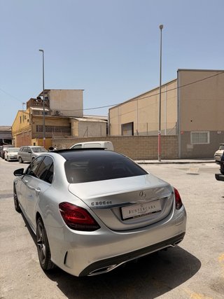 Mercedes-Benz Clase C300