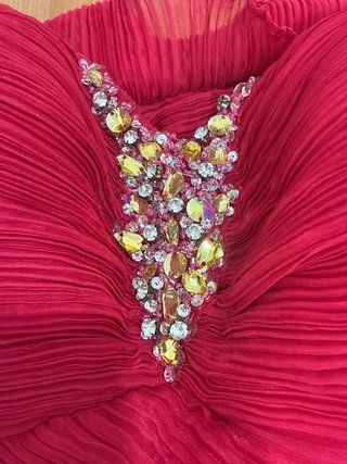 Vestido de fiesta rosa.