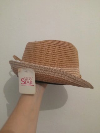 Sombrero talla M unisex cadena dorada, nuevo etiqu