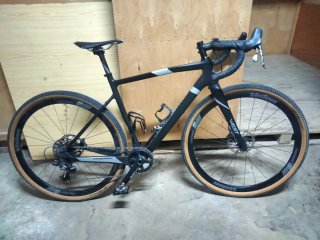 Bicicleta Gravel Negra megamo west 10 talla S