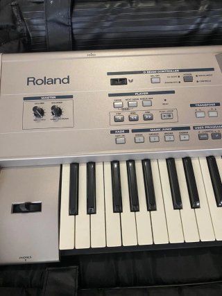 Teclado Roland Discovery 5