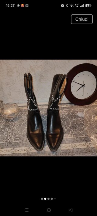Stivali Sendra neri con borchie