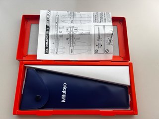 Calibre Mitutoyo + Calibrador de Roscas Holex
