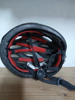 Capacete de Ciclismo Berg Preto e Verde