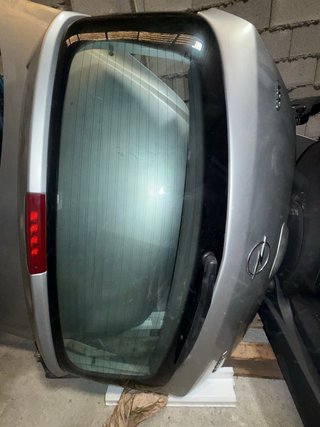 Portón Trasero Opel Corsa C 5 Puertas