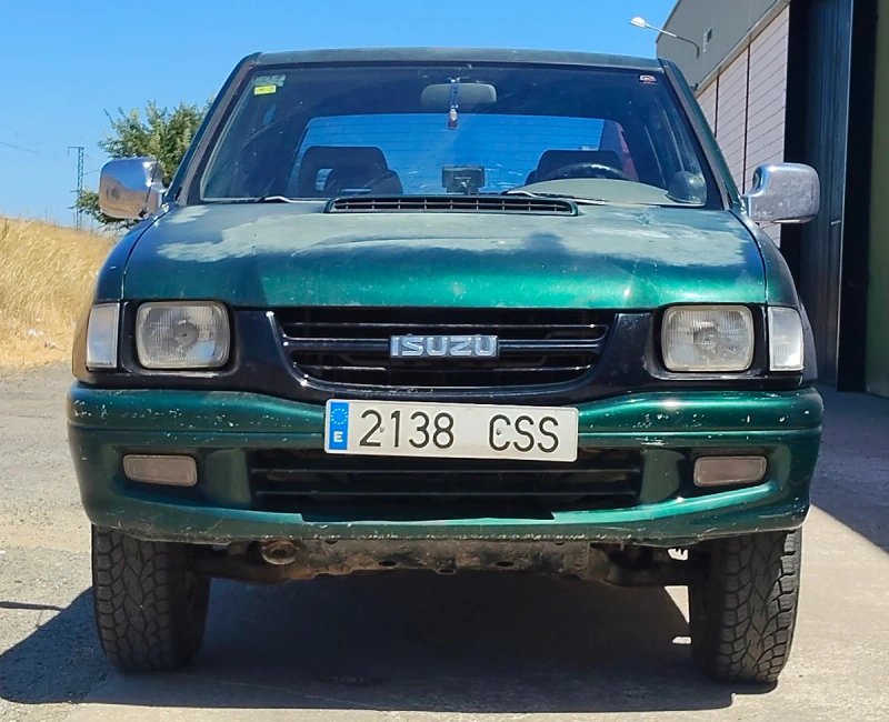 Isuzu Rodeo 2004 - foto 1