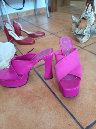 Zapatos de tacón Zara fucsia talla 40