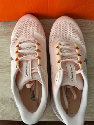 Nike Pegasus 41 Talla 37.5 Naranjas
