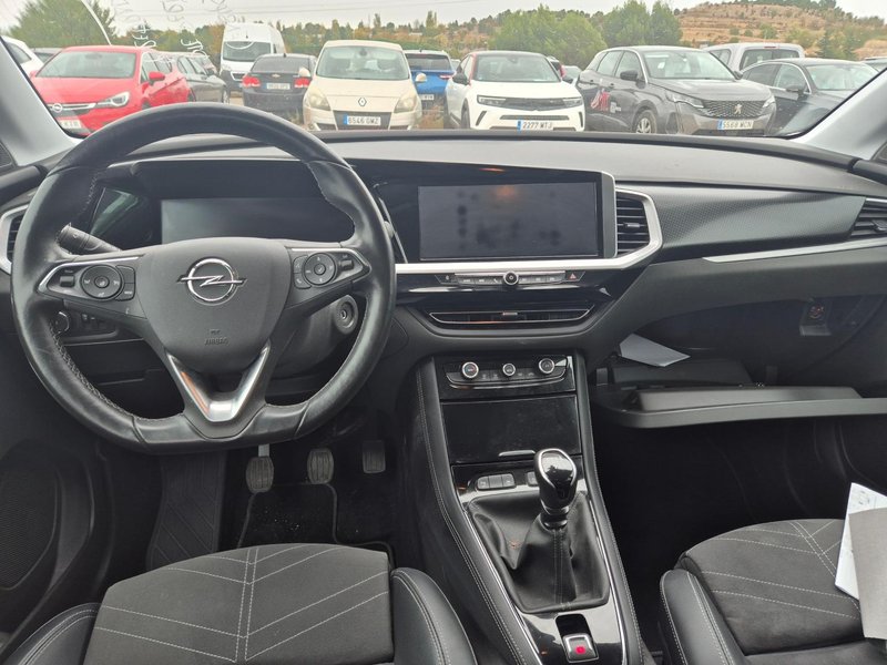 Opel Grandland 1.2 Turbo GS Line 2023, foto 2