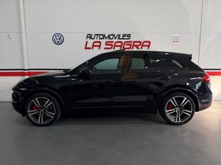 Porsche Cayenne Turbo (2012)