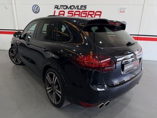 Porsche Cayenne Turbo (2012)
