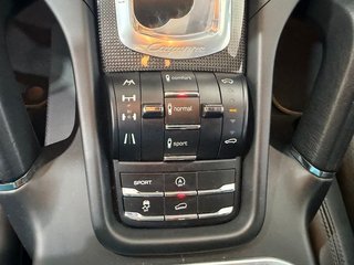 Porsche Cayenne Turbo (2012)