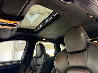 Porsche Cayenne Turbo (2012)