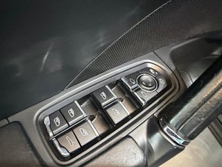 Porsche Cayenne Turbo (2012)