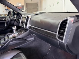 Porsche Cayenne Turbo (2012)
