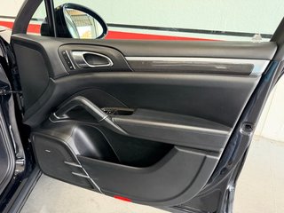 Porsche Cayenne Turbo (2012)