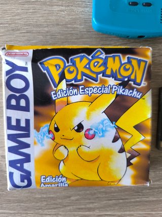 Game Boy Color + Tutti i giochi Pokémon 1a e 2a gen